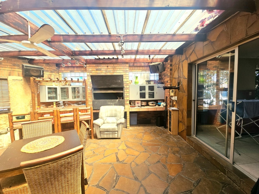 3 Bedroom Property for Sale in Colorado Park Western Cape